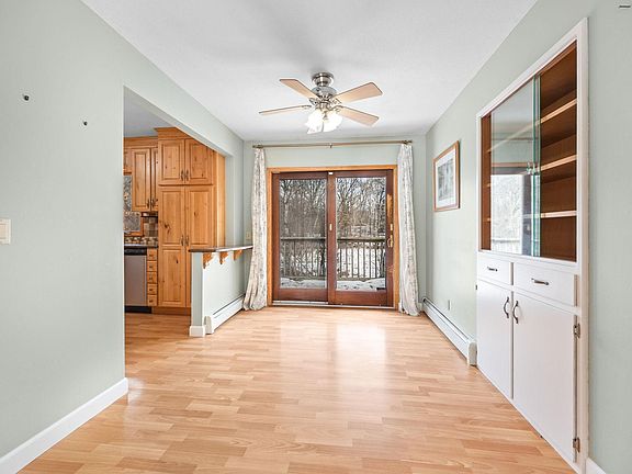 5th image of 7662 Pioneer Rd