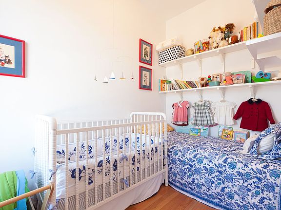 5th image of 634 10th St APT 4R