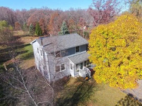 7655 Wheeler Dr, Whitmore Lake, MI 48189