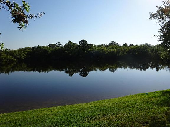 5th image of 841 Glen Abbey Way