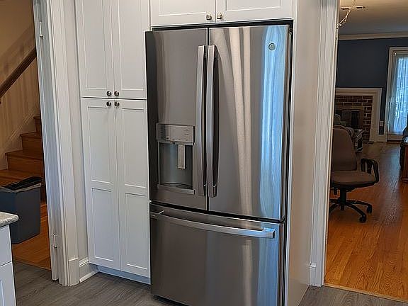3rd image of 6832 Indian Run Ct
