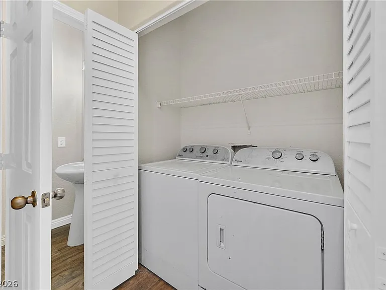 6355 Urban Creek Ct — Photo 23