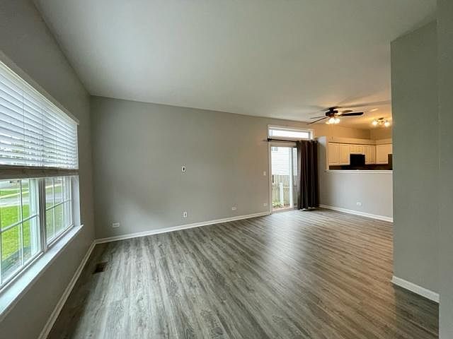 1st image of 2882 Cedar Glade Dr