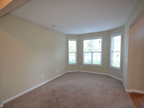 3rd image of 605 Morningside Dr