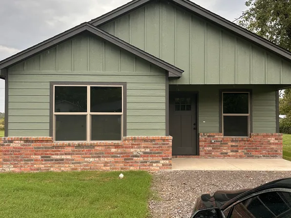 418 Whittmore Dr #1, Tahlequah, OK 74464