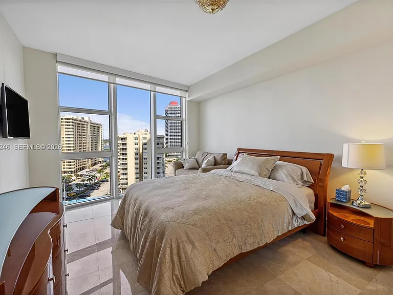 1800 S Ocean Dr #1005 — Photo 21