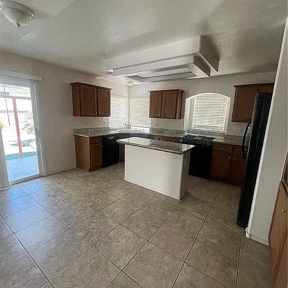 6252 Tawny Griffin Ave — Photo 7