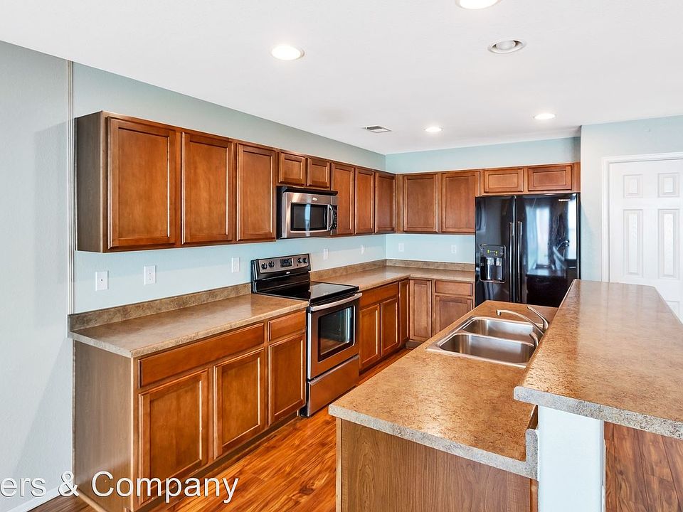 1st image of 19154 E 57th Pl APT E