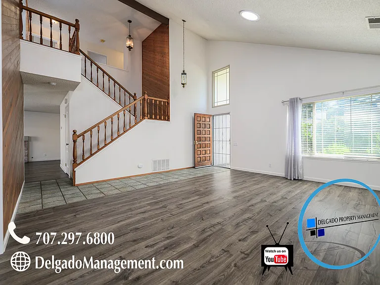 332 Robles Way — Photo 7