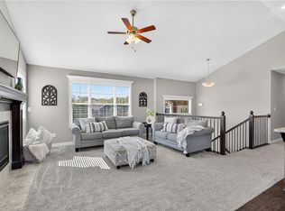 117 S Westglen Dr, Raymore, MO 64083