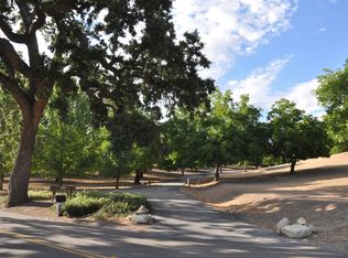 6750 Vineyard Dr, Adelaide, CA 93446