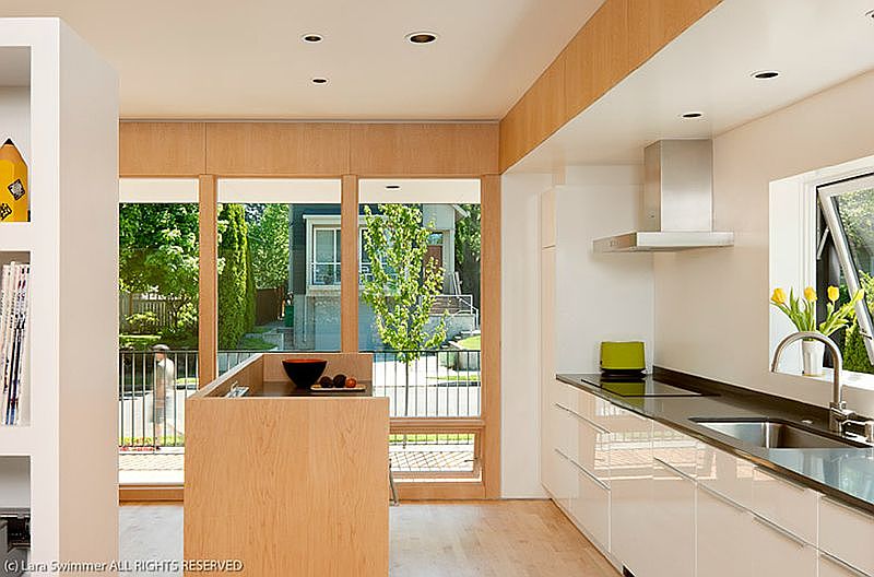 2nd image of 4837 NE 14th Pl