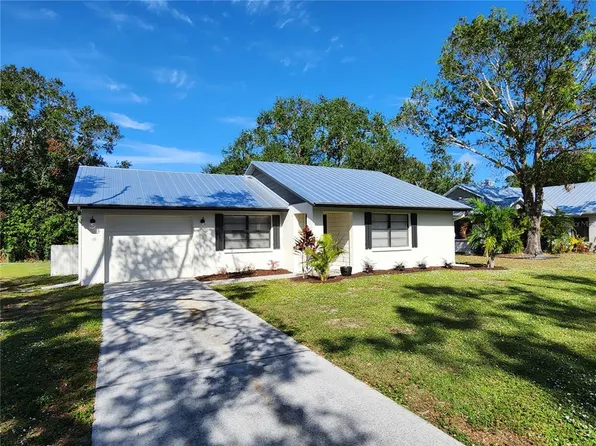 5843 Deer Hollow Ln E, Sarasota, FL 34232