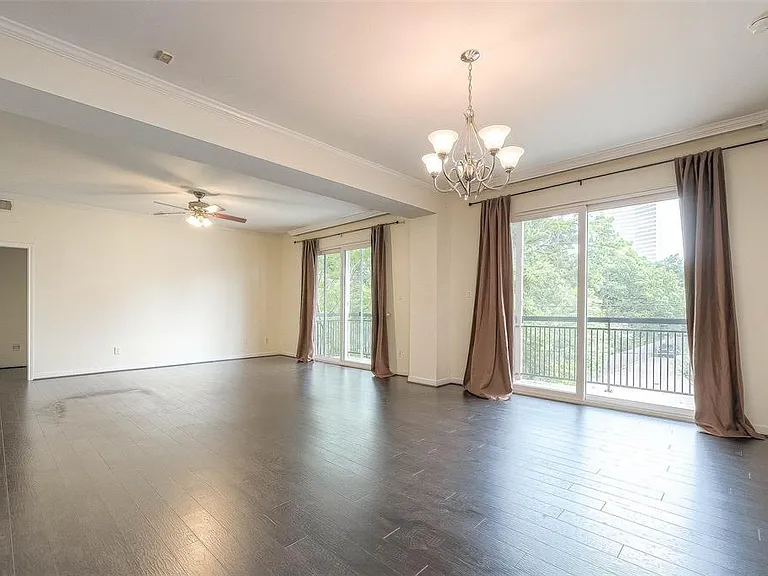 4515 Briar Hollow Pl #305 — Photo 3
