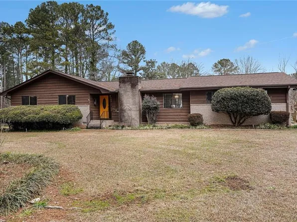 722 Mundys Mill Rd, Jonesboro, GA 30238