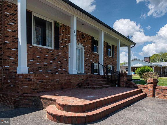 4th image of 28 Henry Sealar Ln