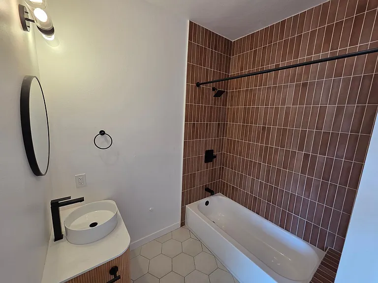 1610 W Sunset Blvd — Photo 6