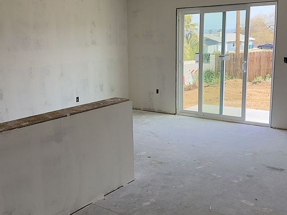 5th image of 1500 S Mayo