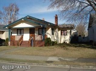 709 S 11th Ave, Yakima, WA 98902
