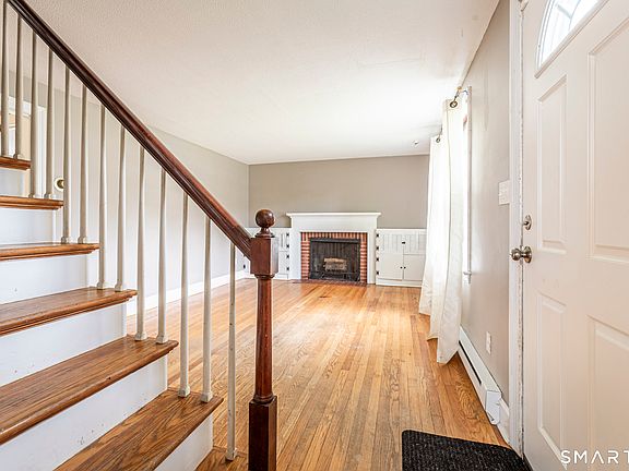 3rd image of 59 Glenwood Street