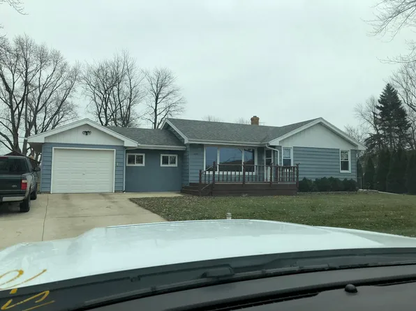 2747 N Osage Dr, Bourbonnais, IL 60914