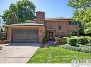 305 Grosse Pointe Blvd, Grosse Pointe Farms, MI 48236