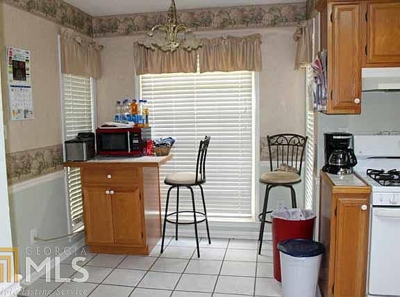 4th image of 95 Crown Dr