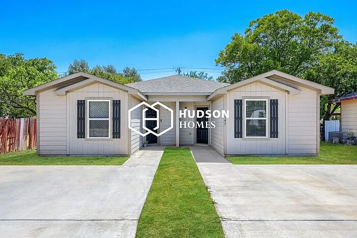 3 bed, 2.0 bath, 872 sqft, $1,625 — Photo 1