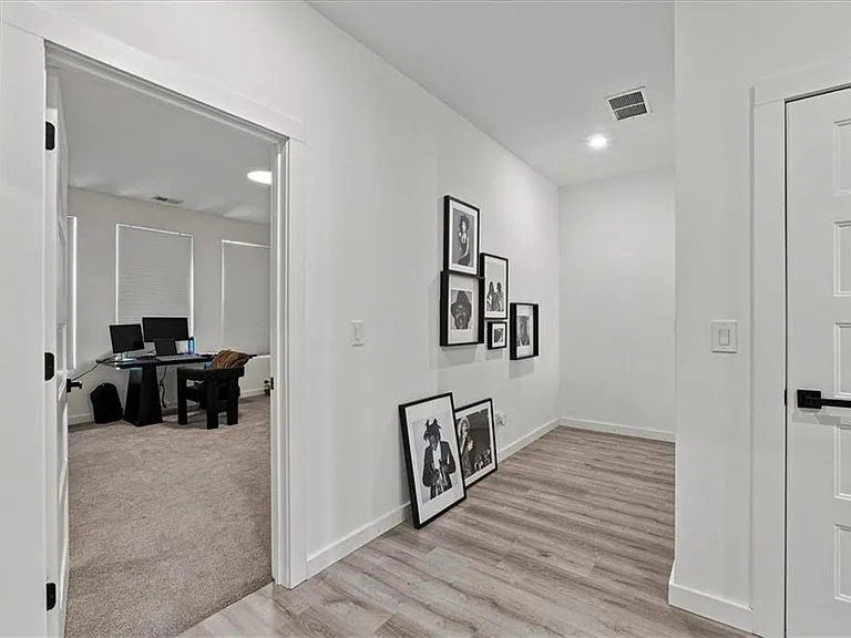 1077 Glen Opal Dr — Photo 23