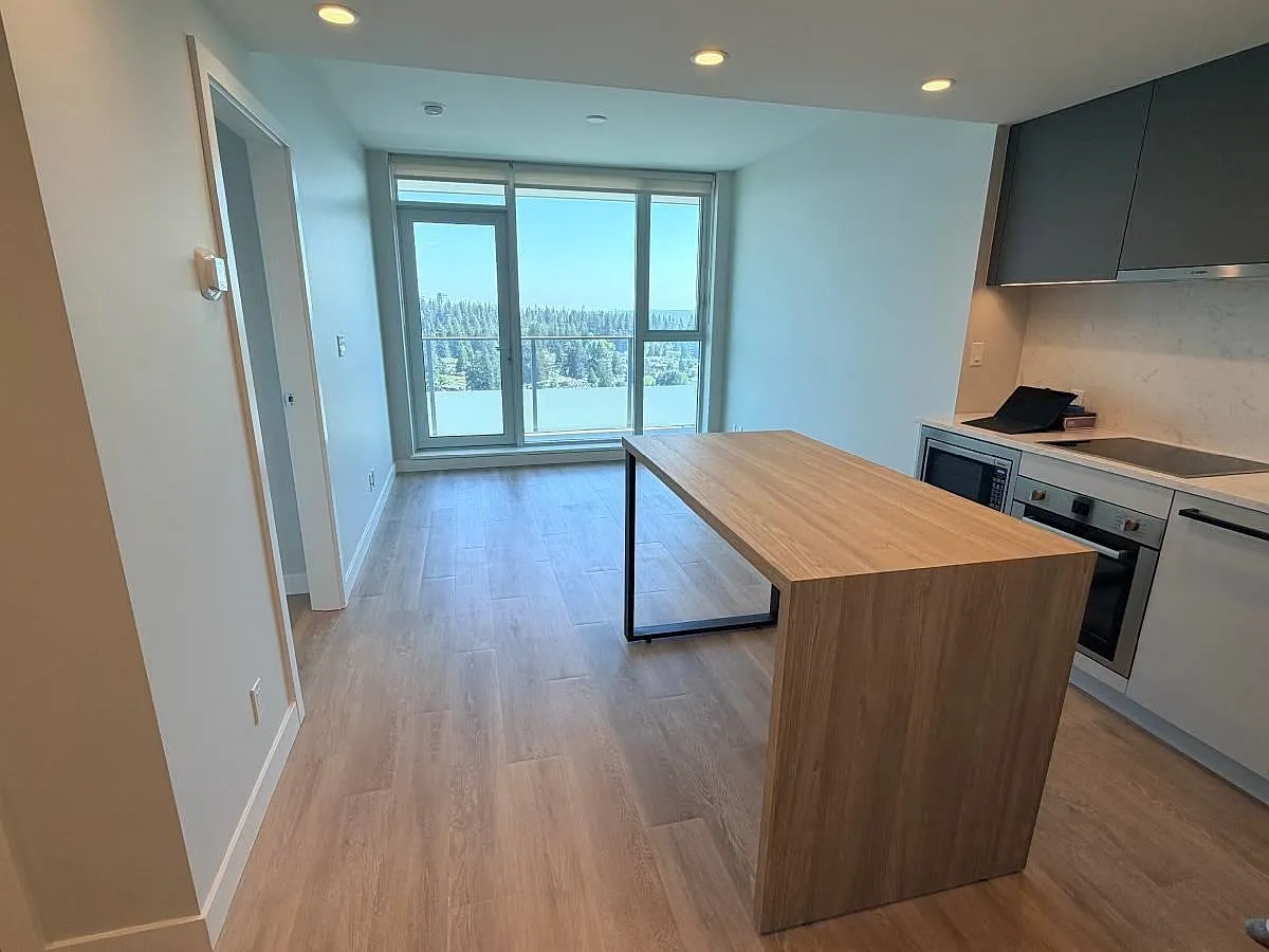 Building Photo - 567 Emerson St #270X