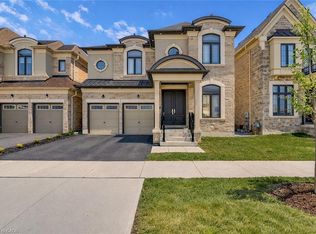 1252 Queens Plate Rd, Oakville, ON L6M5M2