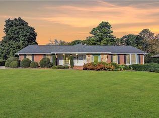 600 Rounsaville Rd, Roswell, GA 30076