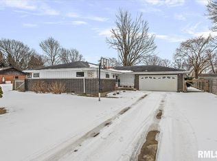 721 E Gibson St, New Berlin, IL 62670