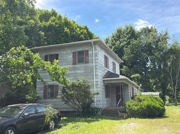 403 S Amboy Rd, Conneaut, OH 44030