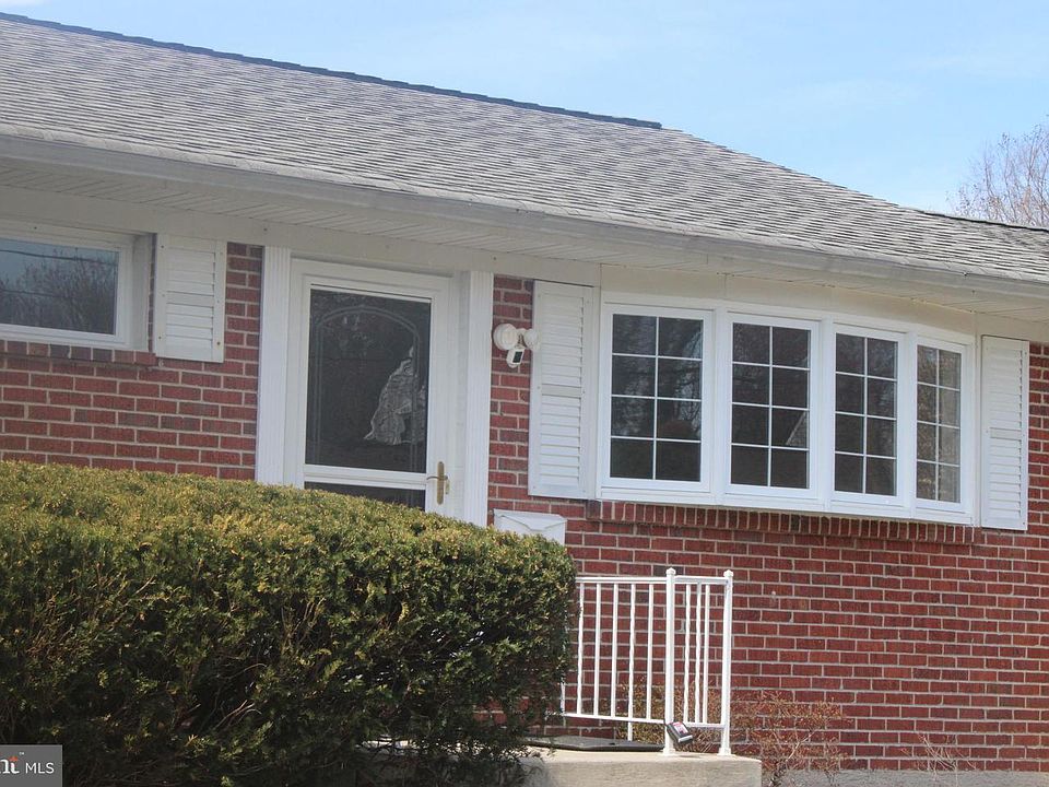1st image of 402 Glenmont Ave