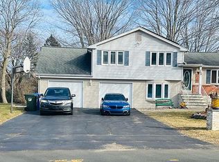 68 Fleetwood Rd, Newington, CT 06111