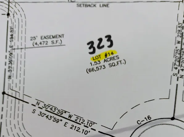 323 Bunker Dr, Wilkes Barre, PA 18706