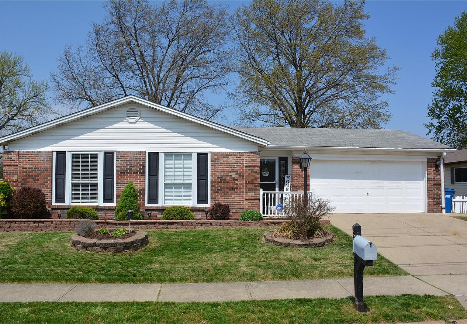 5017 Kerth Rd, Saint Louis, MO 63128 Zillow