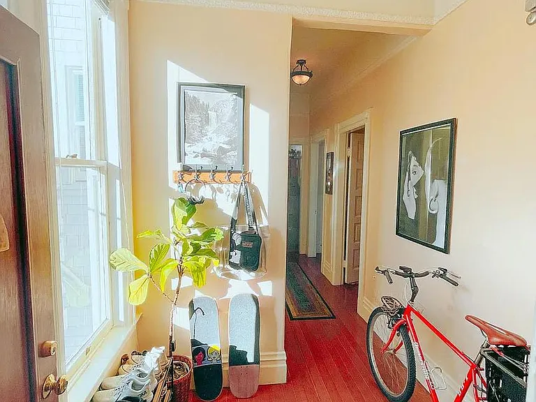 363 6th Ave — Photo 8