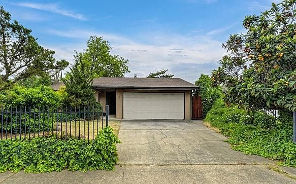 1st image of 7828 Rockhurst Way