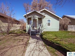 27 Monrovia St, Susanville, CA 96130