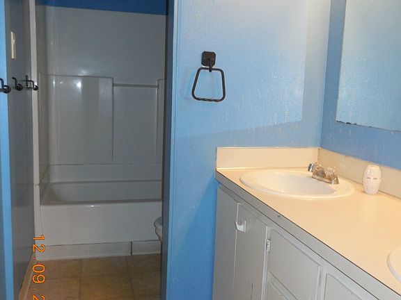 5th image of 10705 SE 238th St #5&6