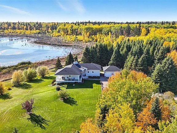 2nd image of 119 Aspen Cres #520