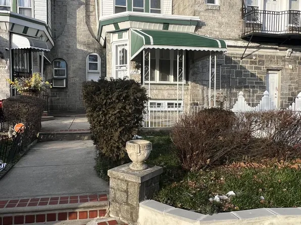 1701 W Grange Ave, Philadelphia, PA 19141