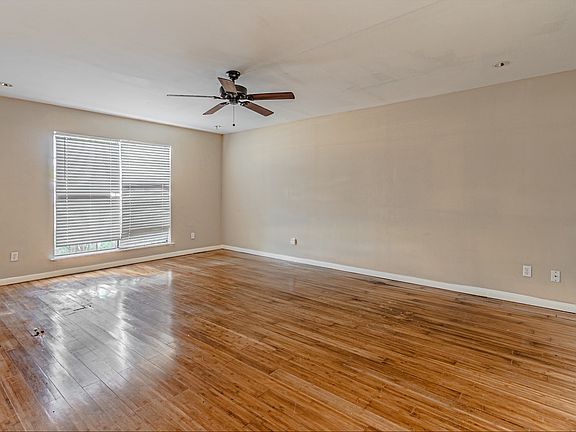 4th image of 10323 Joaquin Dr