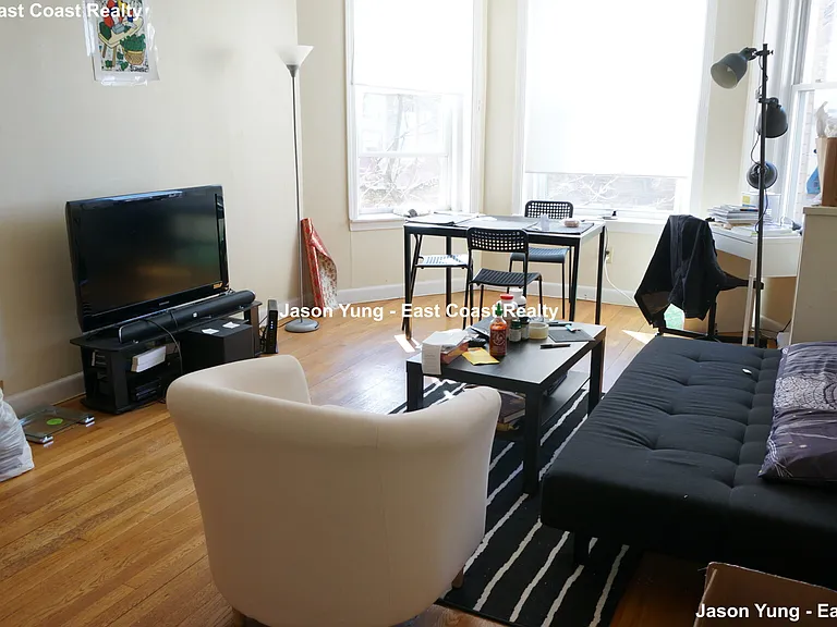 1132 Commonwealth Ave #12 — Photo 9