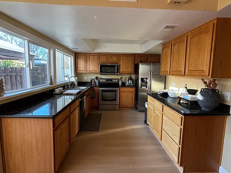7047 Santa Teresa Blvd — Photo 9