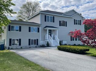 4 Manor Ave, Burlington, MA 01803
