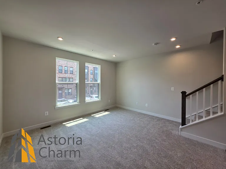 2928 Maisel St — Photo 14
