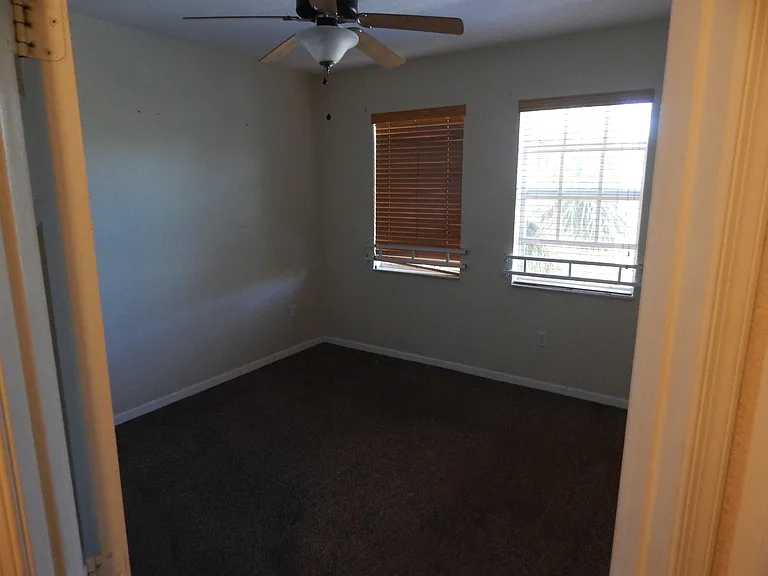 8444 SW 29th St — Photo 10